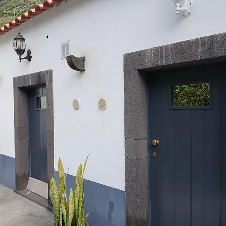 Casa Da Faja Apartment